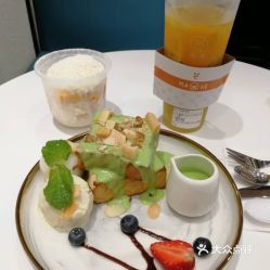 芒域泰式甜點飲品的泰香椰漿吐司 深圳美食圈的熱門打卡甜點，口味與顏值并存